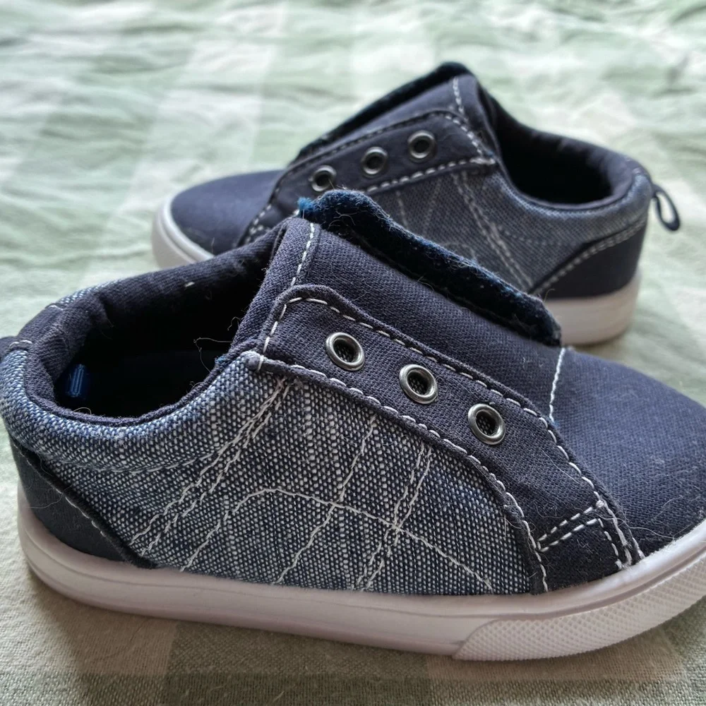 wonder nation Baby 5 Navy Slip-On Canvas Sneakers Velcro Closure Walkers